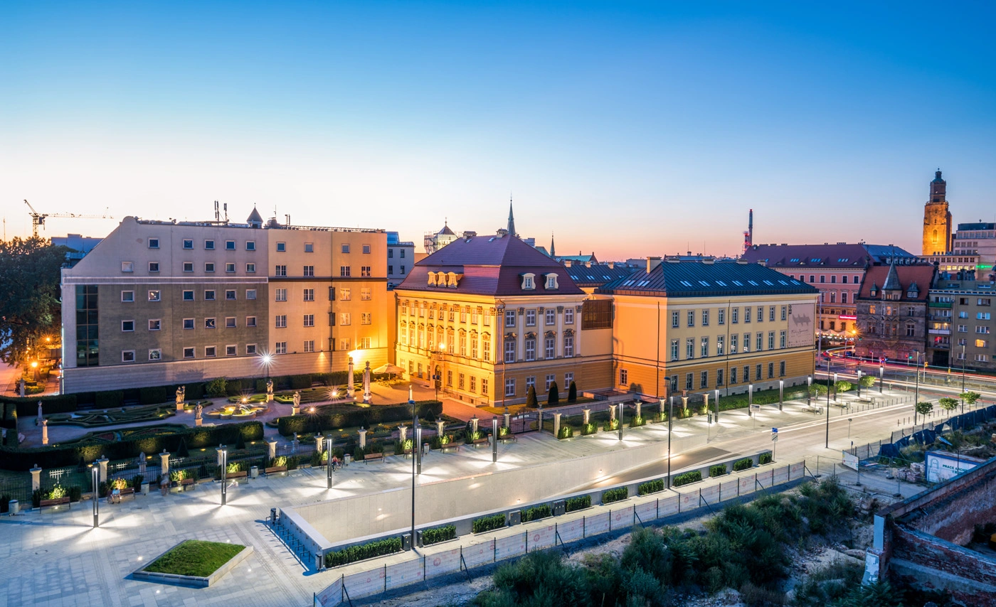 Otoczenie placu Wolności we Wrocławiu